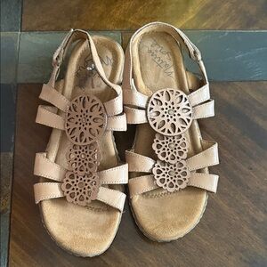Natural Soul Tan Cutout Sandals